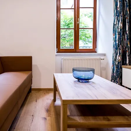 Nest Vibe Slovakova Apartamento