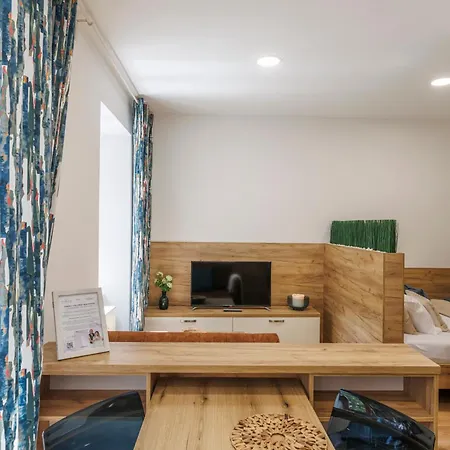 Nest Vibe Slovakova Brno